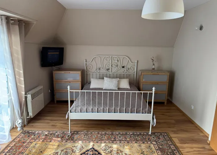 Stacja Do Wynajecia 招待所 索波特