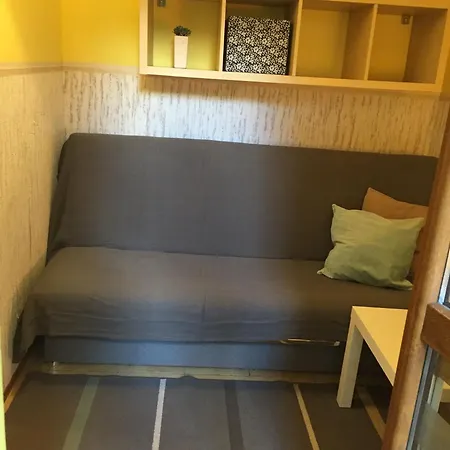 Stacja Do Wynajecia ゲストハウス ソポト